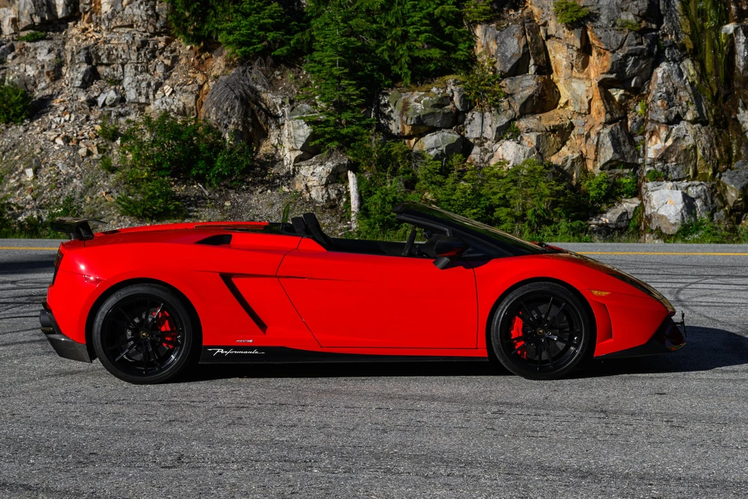 2014 Lamborghini Gallardo LP570-4 Spyder Performante - Image 30 of 31