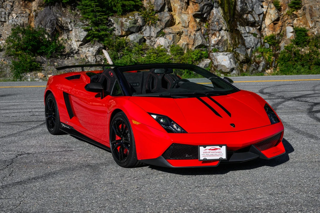 2014 Lamborghini Gallardo LP570-4 Spyder Performante - Image 2 of 31