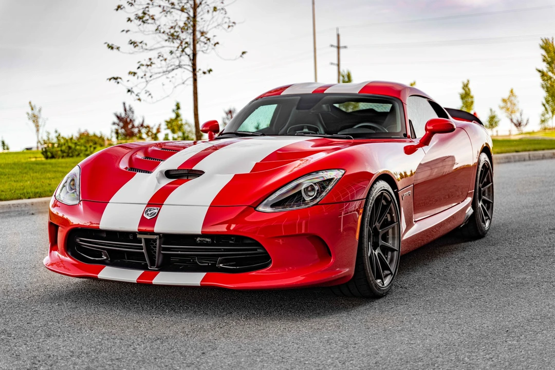 2015 Dodge Viper 5th Gen - Image 2 of 31