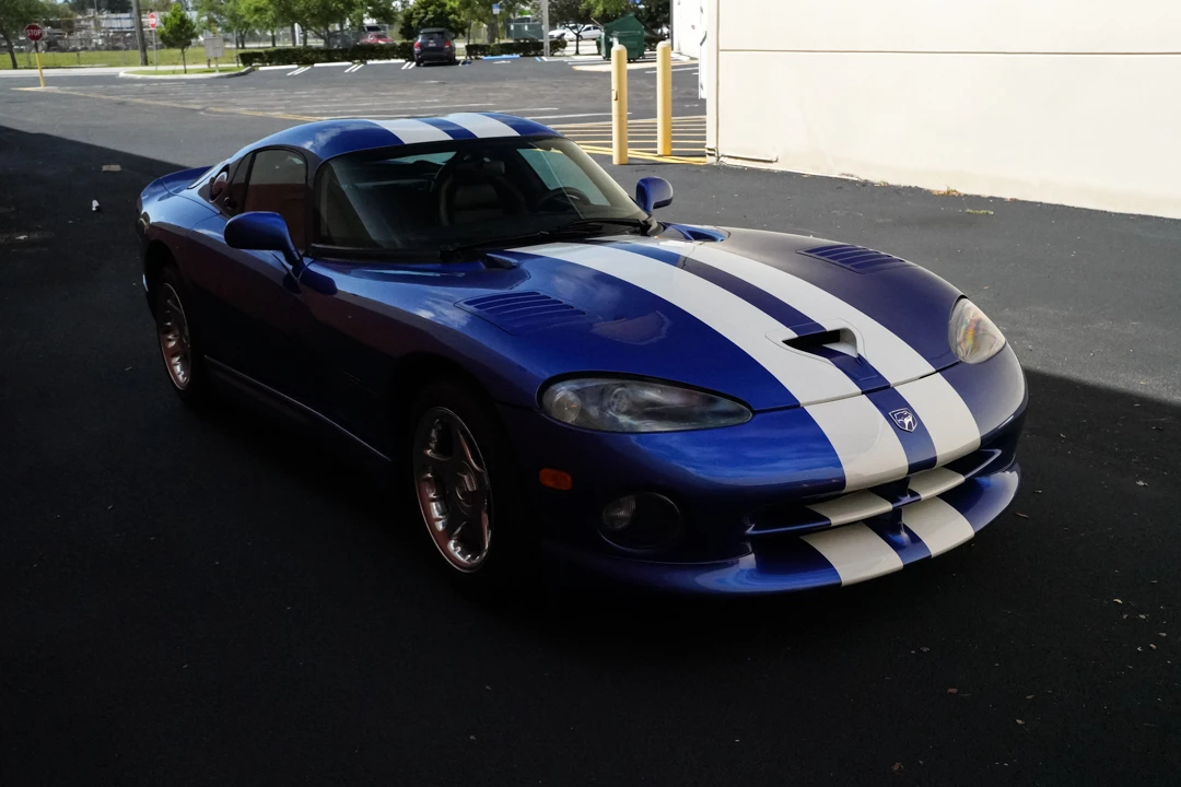 1997 Dodge Viper GTS 2nd Gen - Image 15 of 31