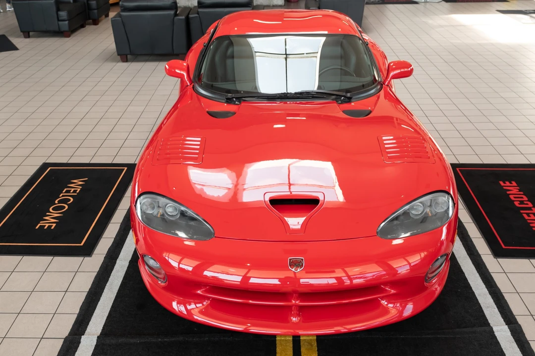 1997 Dodge Viper GTS 2nd Gen - Image 2 of 31