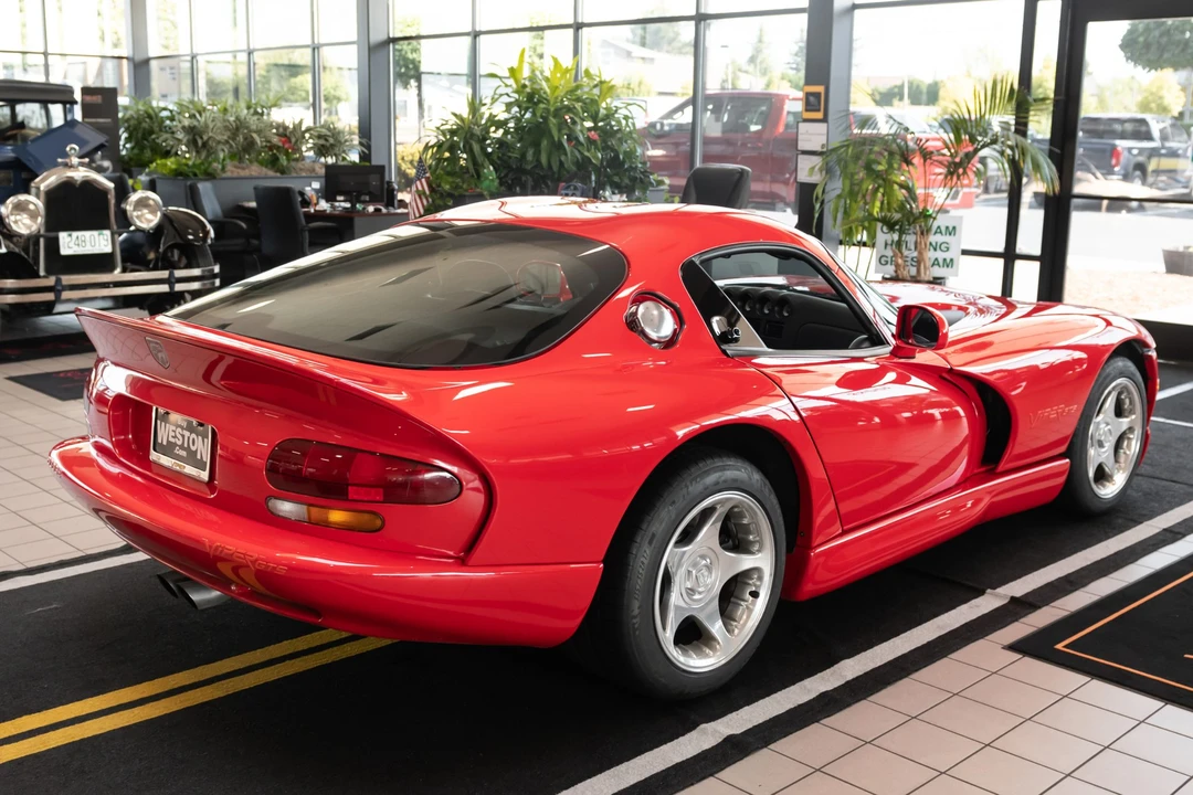 1997 Dodge Viper GTS 2nd Gen - Image 7 of 31