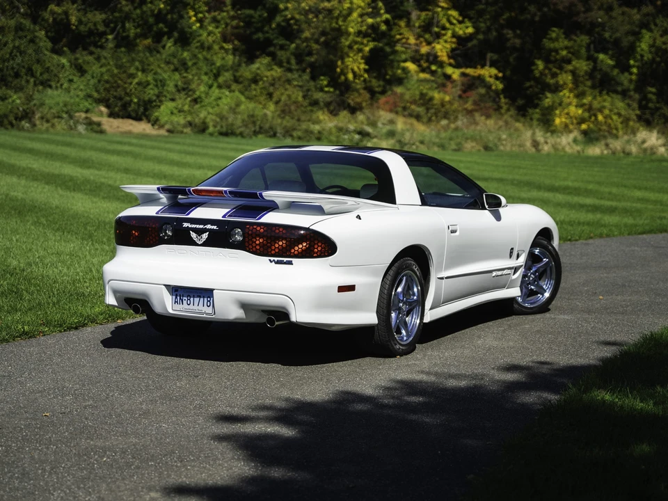 1999 Pontiac Firebird Trans Am 4th Gen - Image 11 of 31