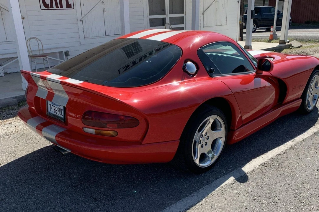 2000 Dodge Viper GTS 2nd Gen - Image 9 of 31
