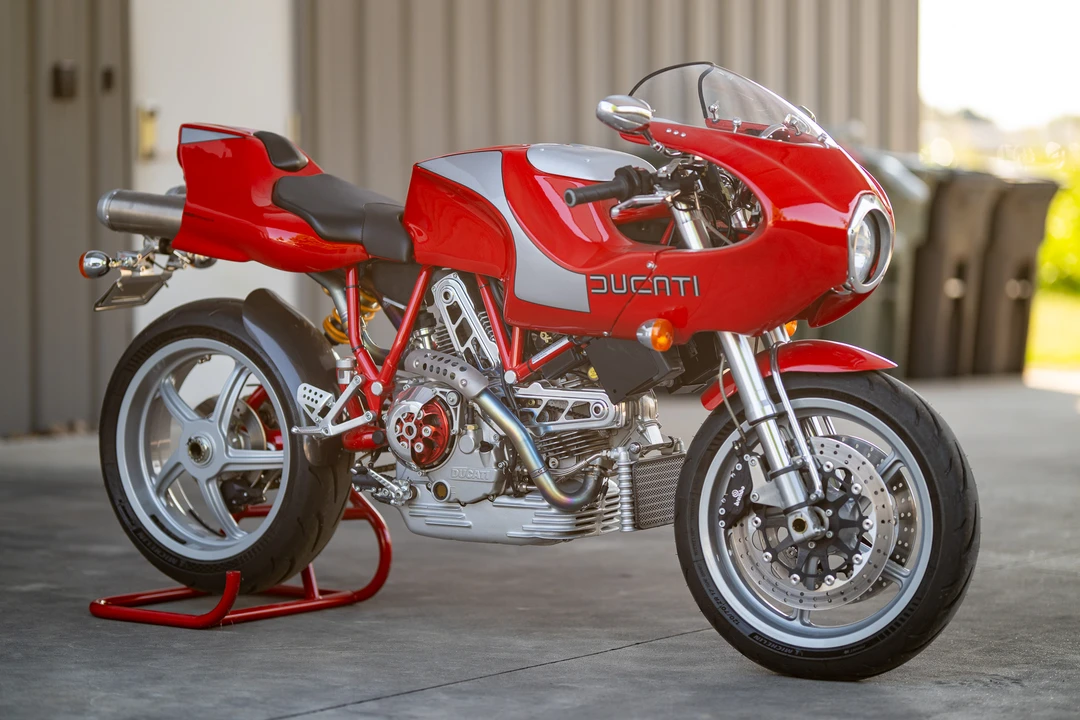 2002 Ducati MH900e - Image 2 of 31