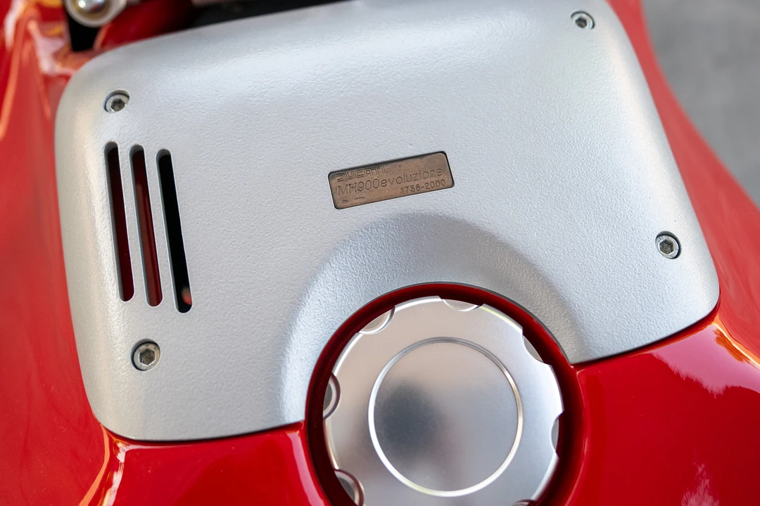 2002 Ducati MH900e - Image 9 of 31