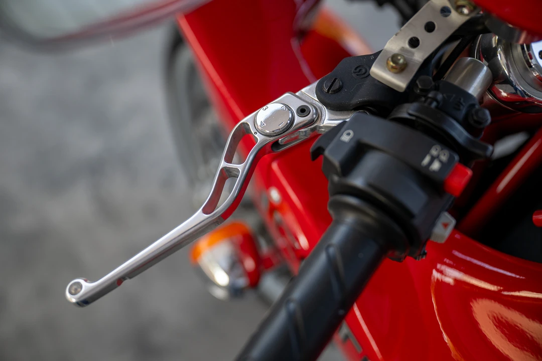 2002 Ducati MH900e - Image 31 of 31