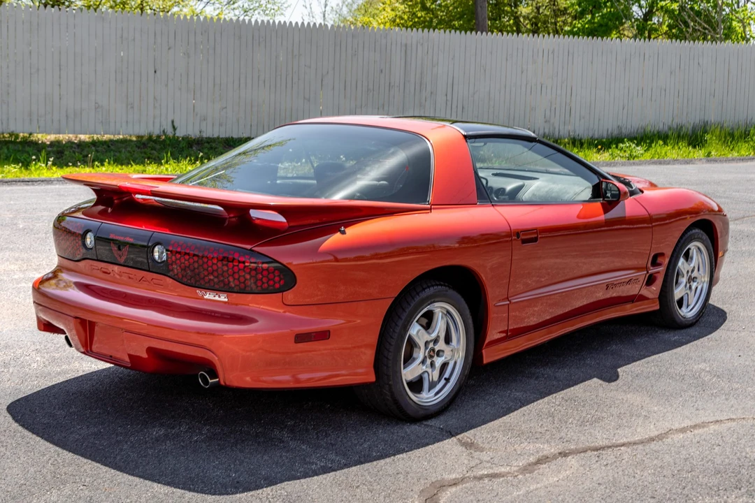 2002 Pontiac Firebird Trans Am 4th Gen - Image 11 of 31