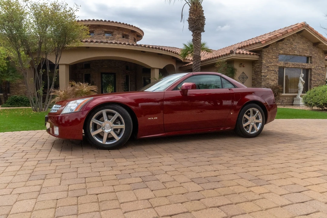 2006 Cadillac XLR - Image 4 of 31