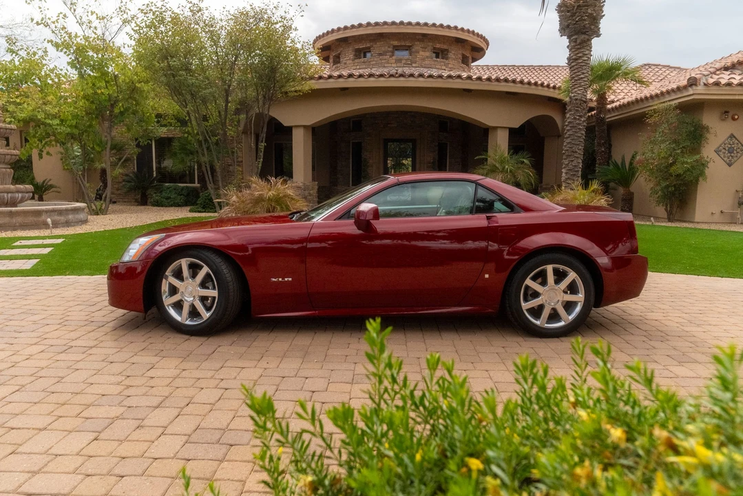 2006 Cadillac XLR - Image 5 of 31
