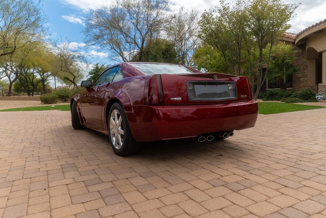 2006 Cadillac XLR - Image 7 of 31