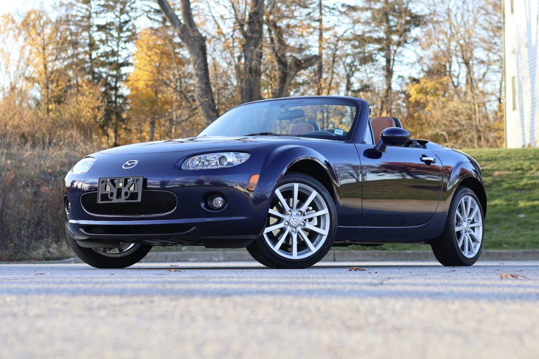 2008 Mazda NC MX-5 Miata - Image 2 of 31
