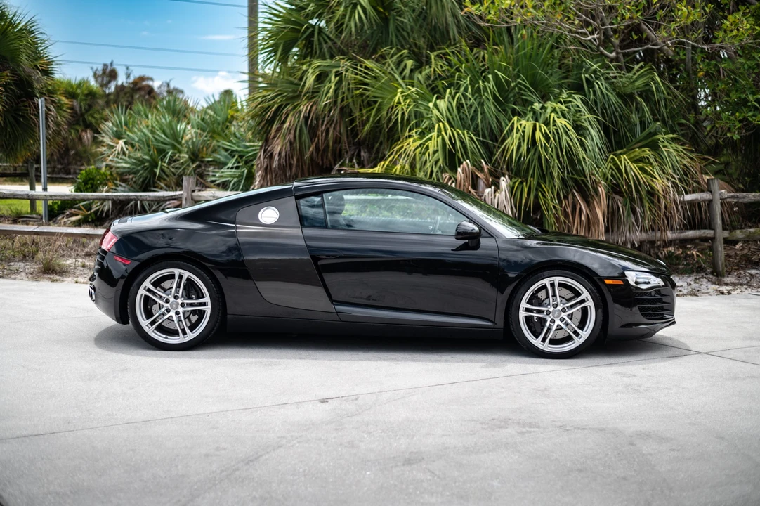 2009 Audi 42 R8 - Image 30 of 31