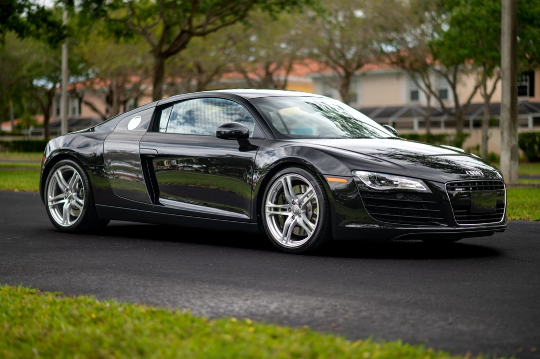 2009 Audi 42 R8 - Image 8 of 31