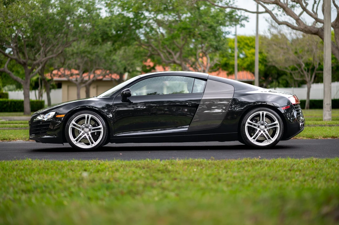 2009 Audi 42 R8 - Image 15 of 31