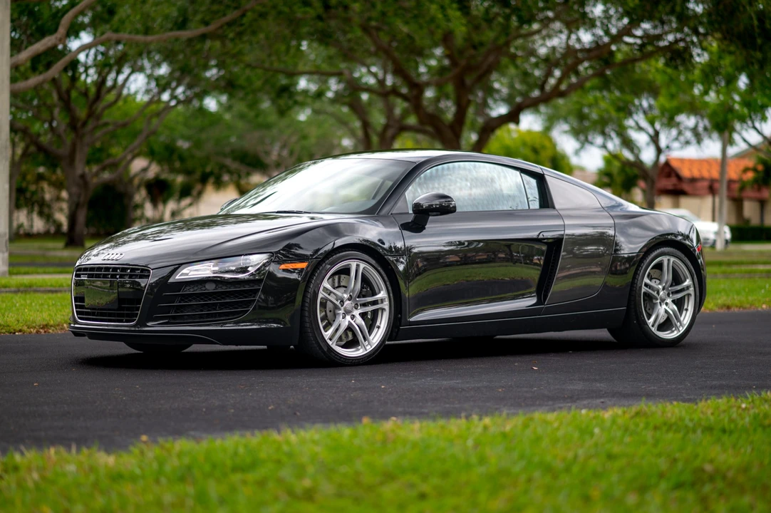 2009 Audi 42 R8 - Image 2 of 31