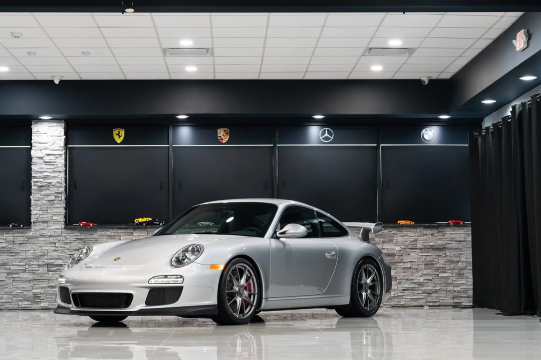 2010 Porsche 997 GT3 - Image 5 of 31