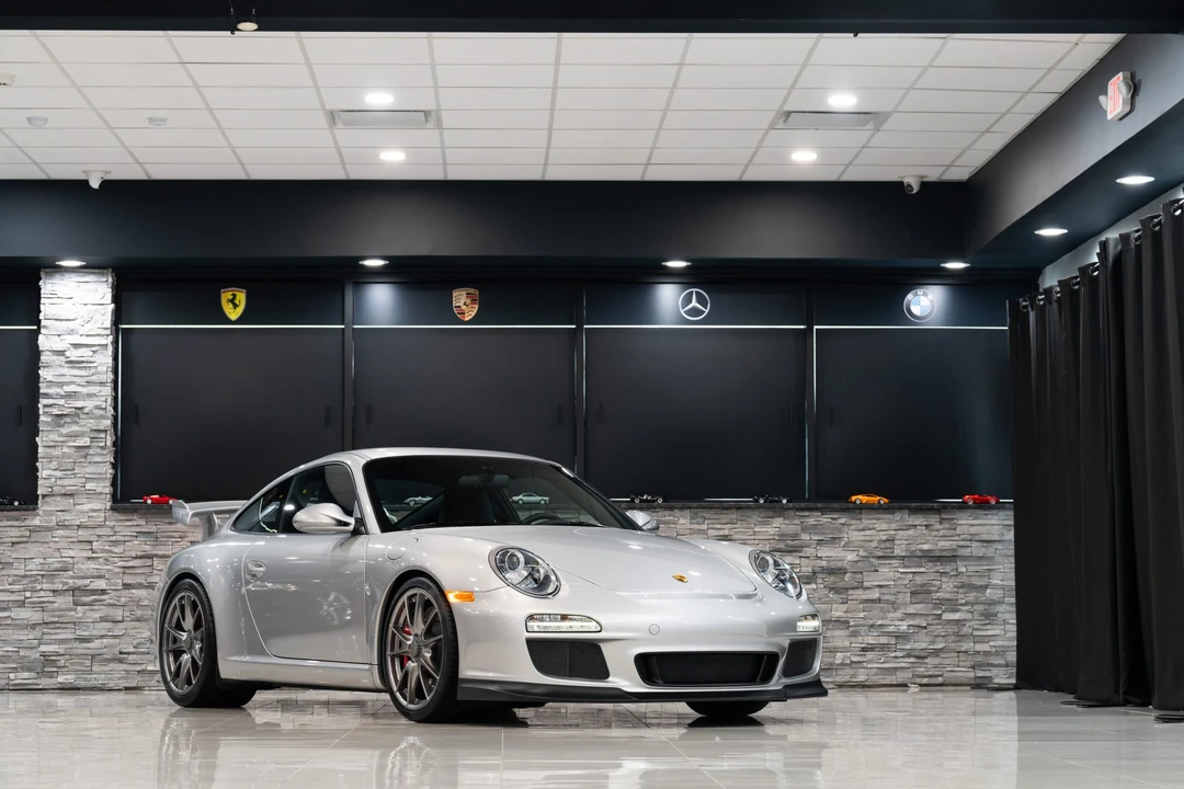 2010 Porsche 997 GT3 - Image 24 of 31