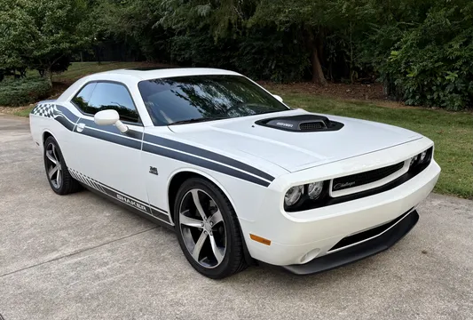 2014 Dodge Challenger R/T Shaker