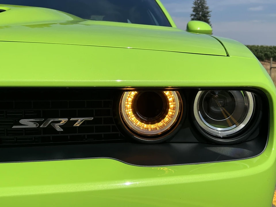 2015 Dodge Challenger SRT Hellcat 3rd Gen - Image 21 of 31