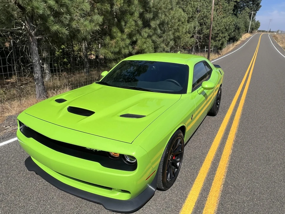 2015 Dodge Challenger SRT Hellcat 3rd Gen - Image 5 of 31