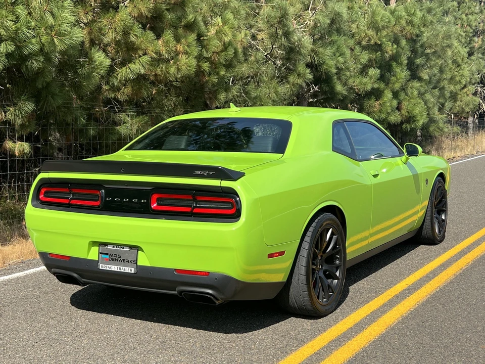 2015 Dodge Challenger SRT Hellcat 3rd Gen - Image 11 of 31