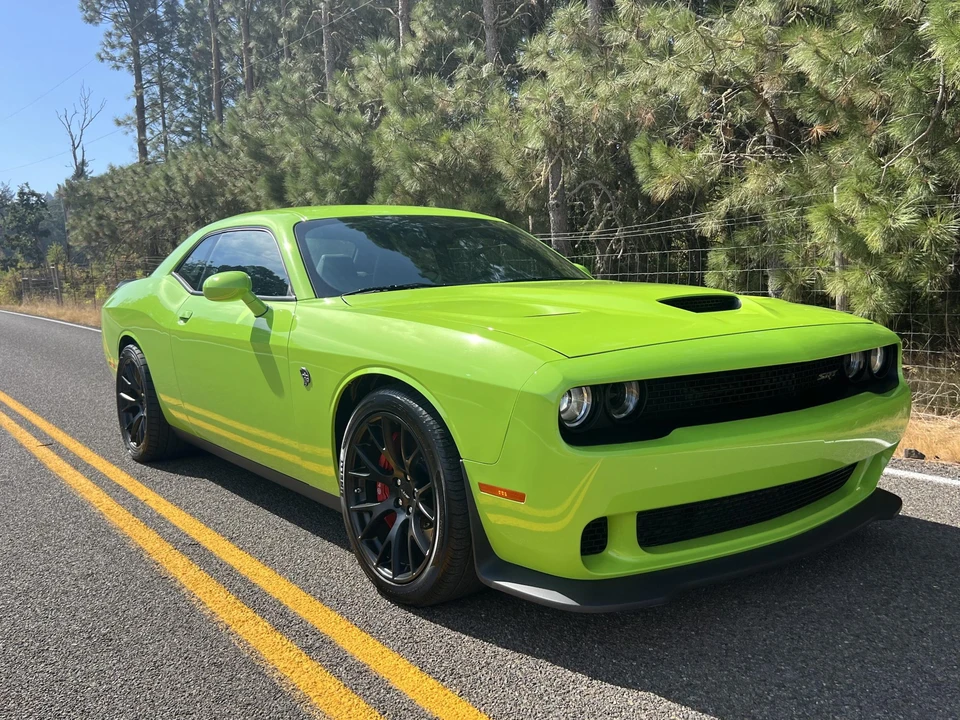 2015 Dodge Challenger SRT Hellcat 3rd Gen - Image 14 of 31