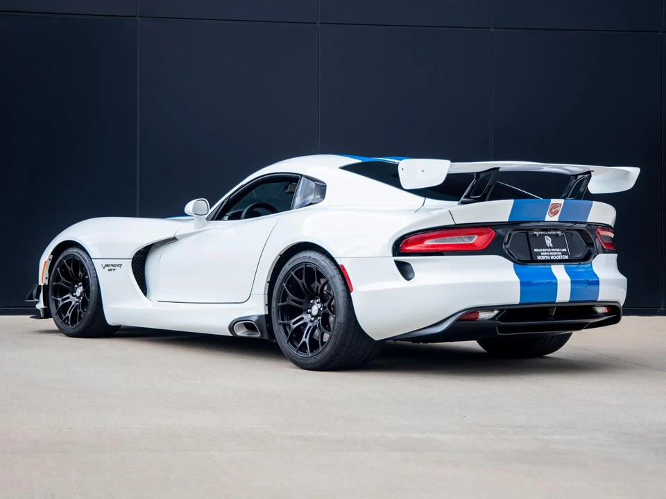 2015 Dodge Viper 5th Gen - Image 5 of 31