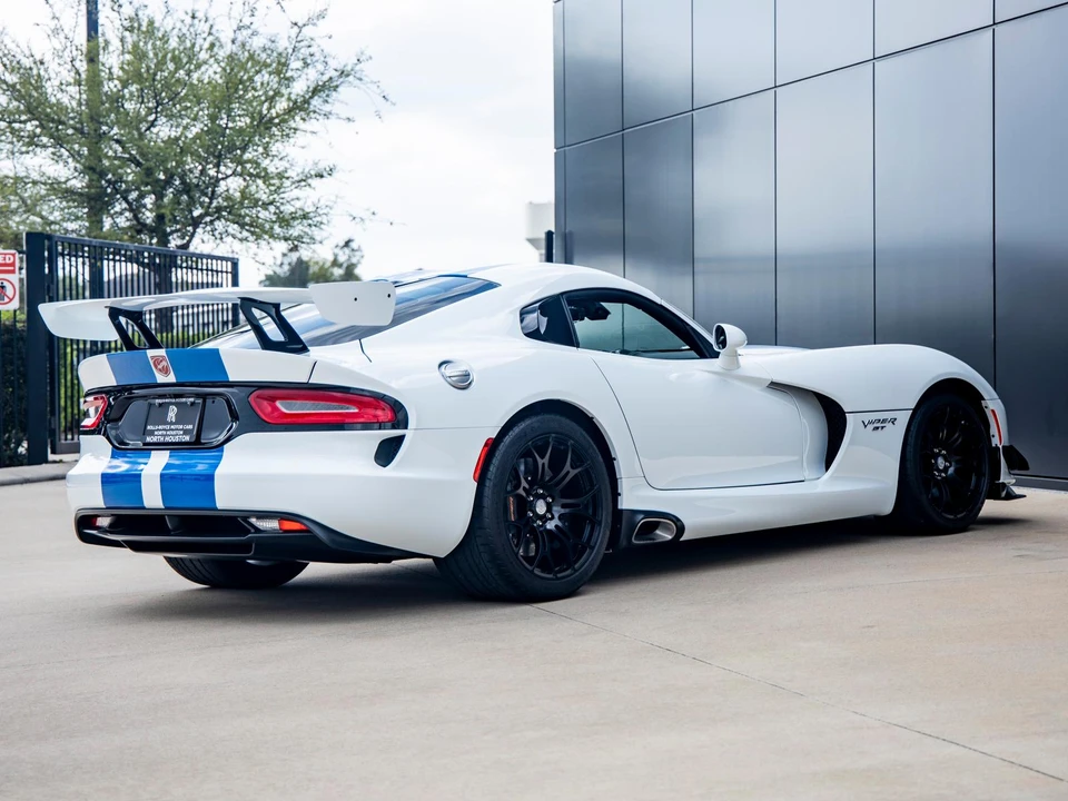 2015 Dodge Viper 5th Gen - Image 9 of 31