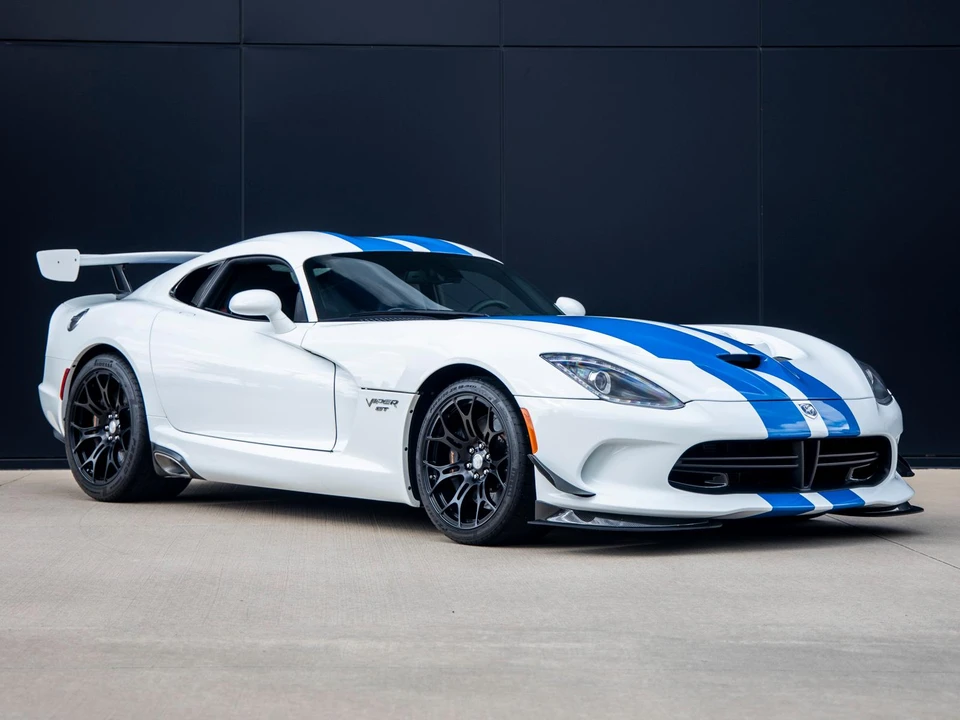2015 Dodge Viper 5th Gen - Image 11 of 31