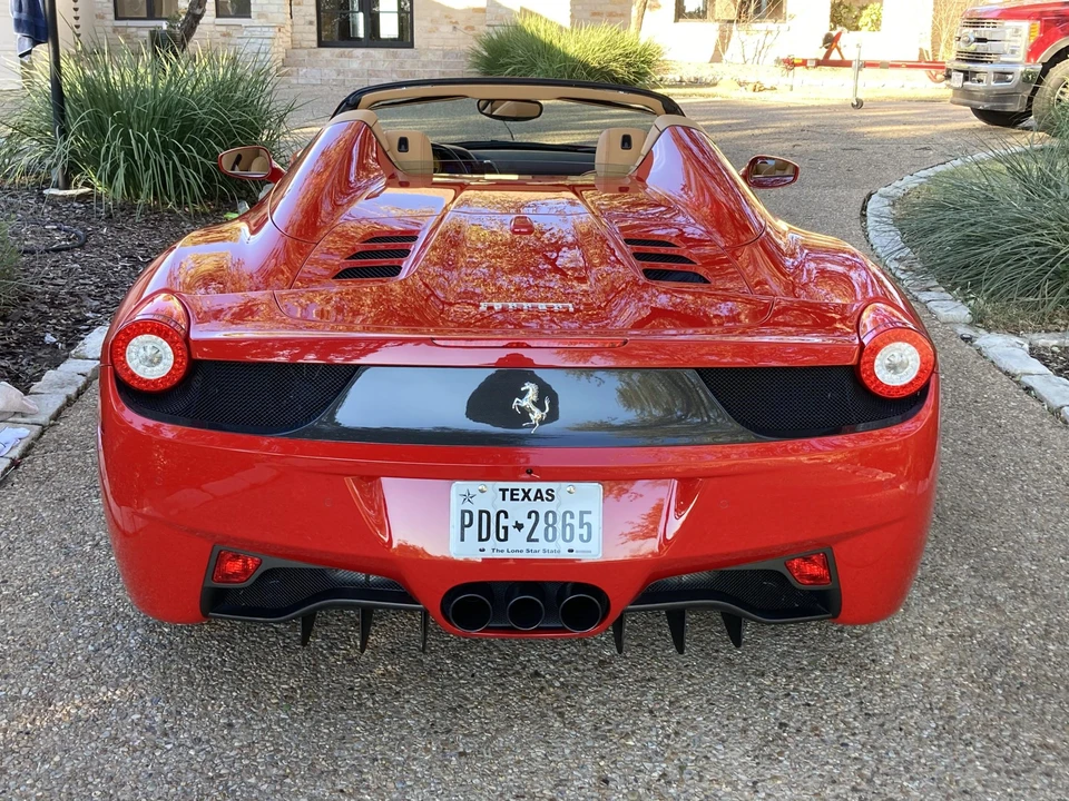 2015 Ferrari 458 Spider - Image 11 of 31