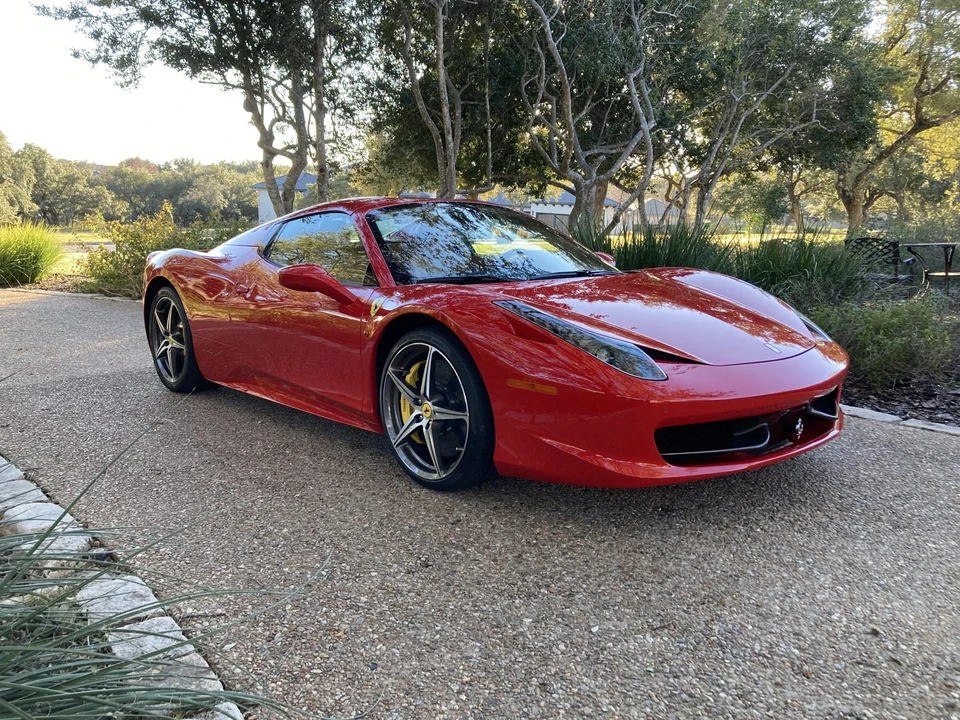 2015 Ferrari 458 Spider - Image 26 of 31