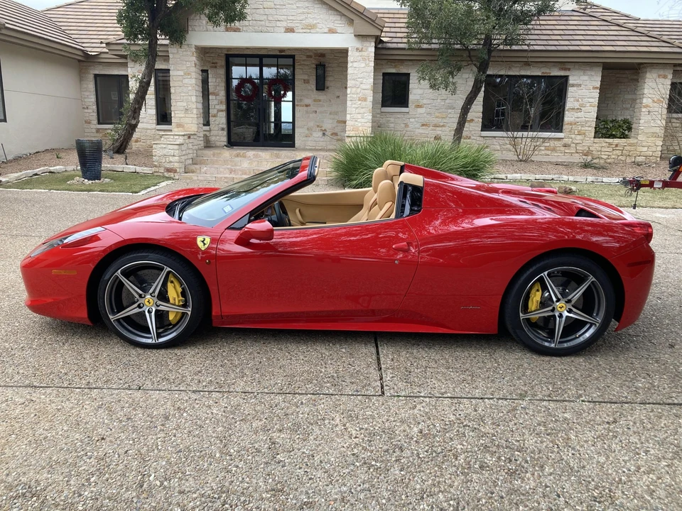 2015 Ferrari 458 Spider - Image 20 of 31