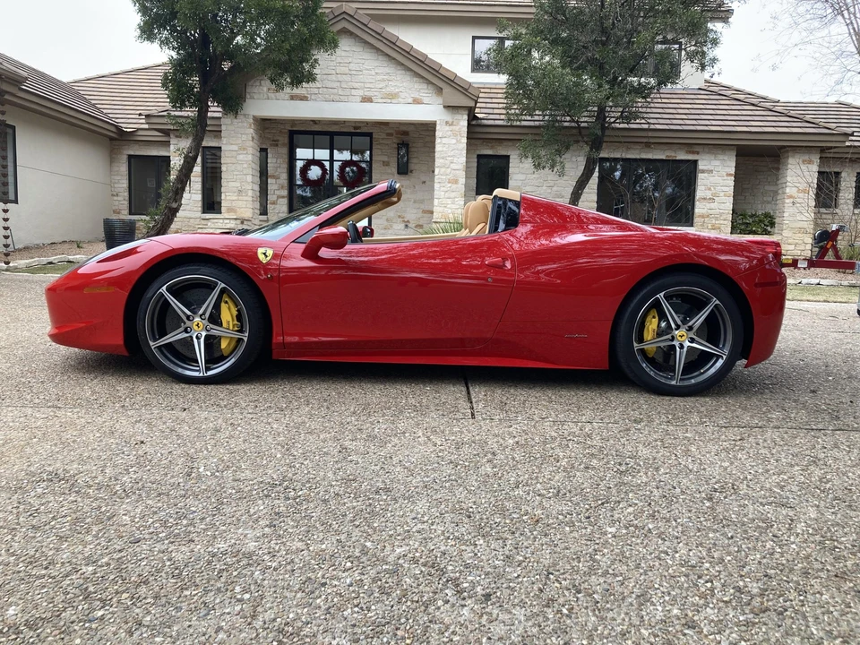 2015 Ferrari 458 Spider - Image 19 of 31