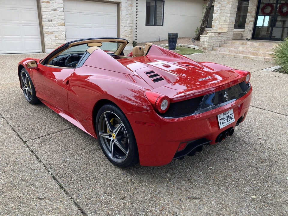 2015 Ferrari 458 Spider - Image 15 of 31