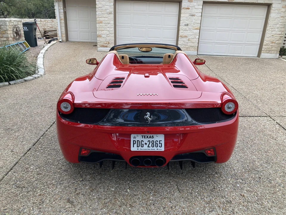 2015 Ferrari 458 Spider - Image 12 of 31