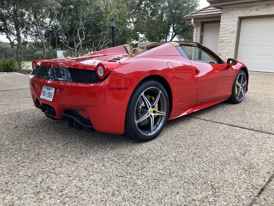 2015 Ferrari 458 Spider - Image 7 of 31