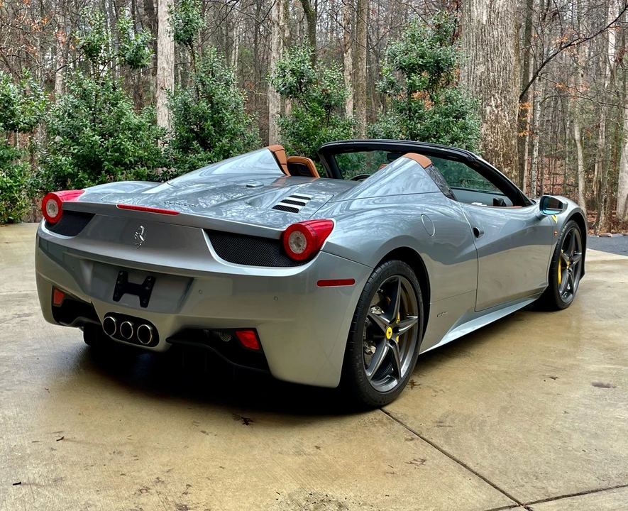 2015 Ferrari 458 Spider - Image 9 of 31