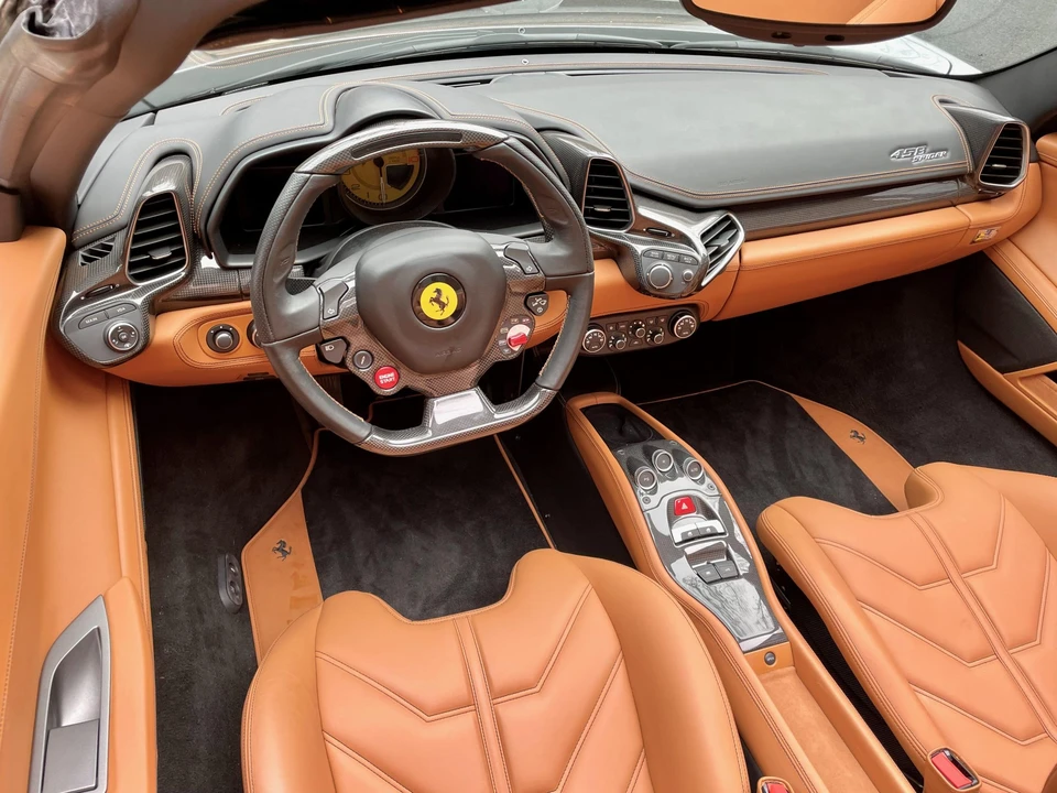 2015 Ferrari 458 Spider - Image 31 of 31