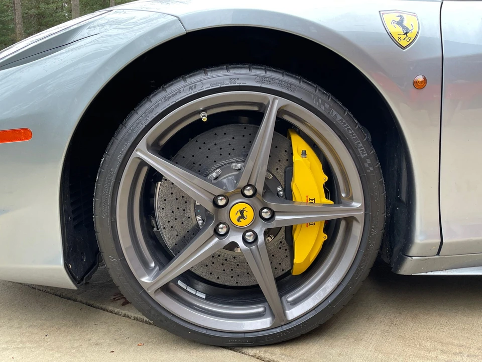 2015 Ferrari 458 Spider - Image 27 of 31