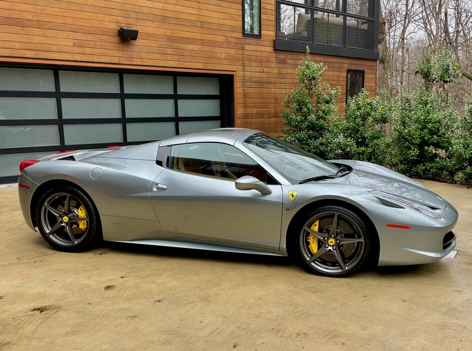 2015 Ferrari 458 Spider - Image 17 of 31