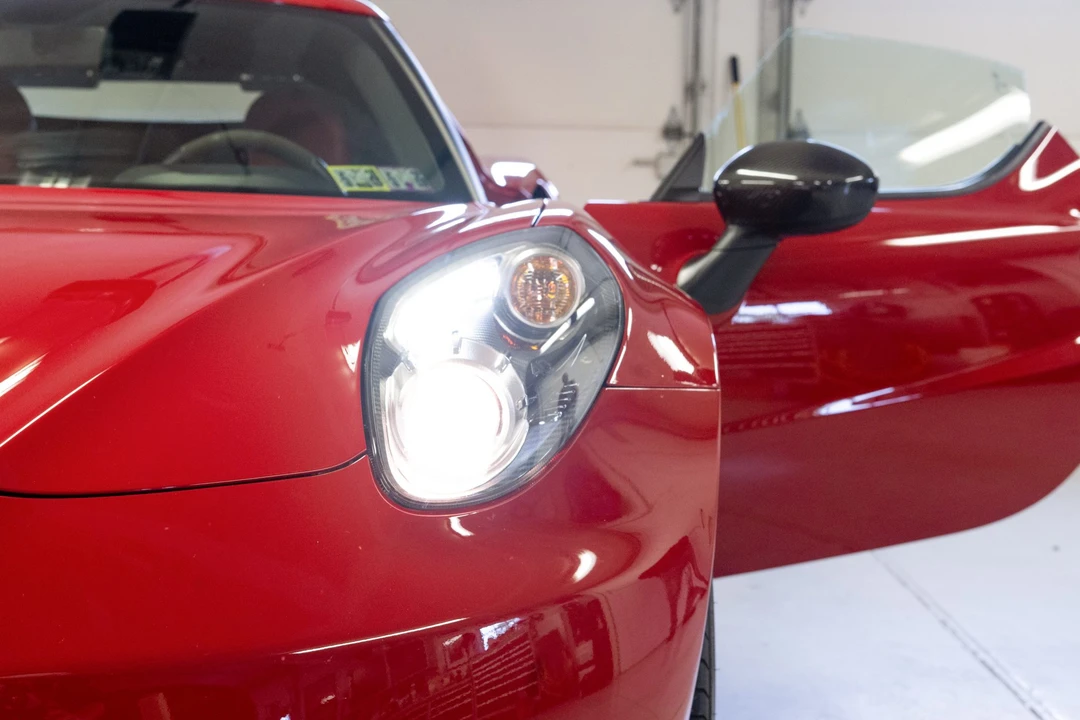2017 Alfa Romeo 4C Coupe - Image 13 of 31
