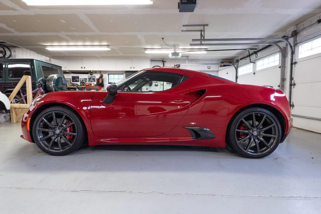 2017 Alfa Romeo 4C Coupe - Image 9 of 31