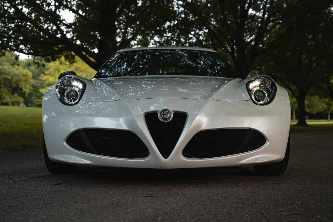 2017 Alfa Romeo 4C Coupe - Image 11 of 31