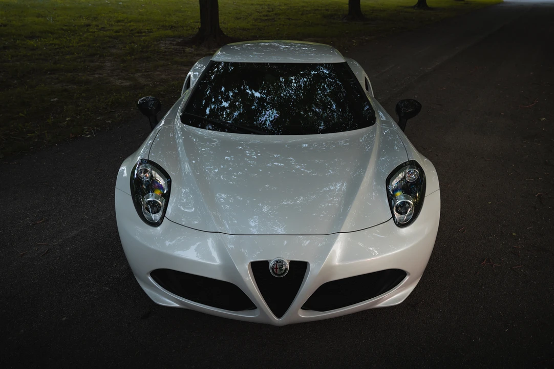 2017 Alfa Romeo 4C Coupe - Image 7 of 31