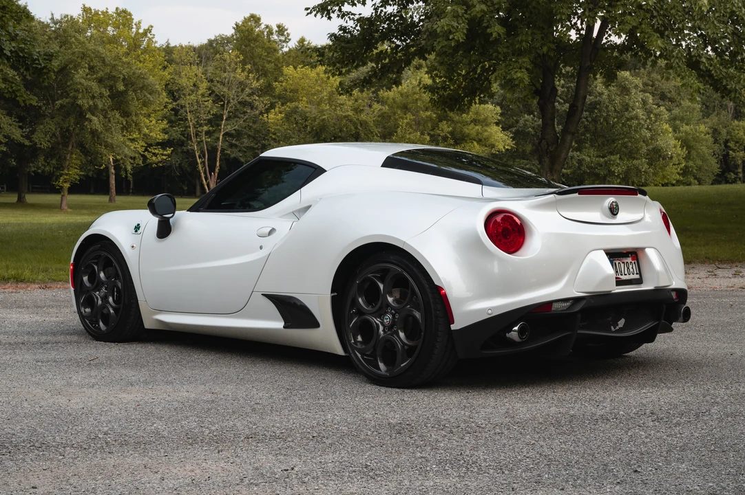 2017 Alfa Romeo 4C Coupe - Image 24 of 31