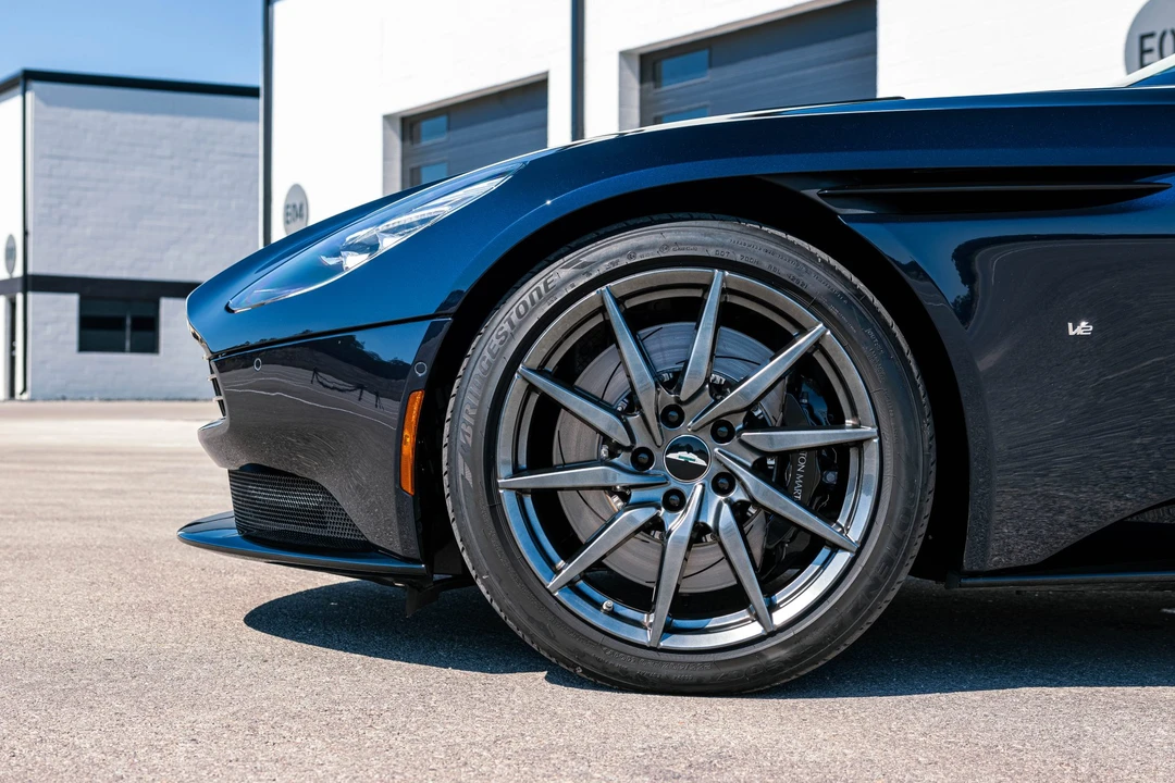 2017 Aston Martin DB11 V12 - Image 22 of 31