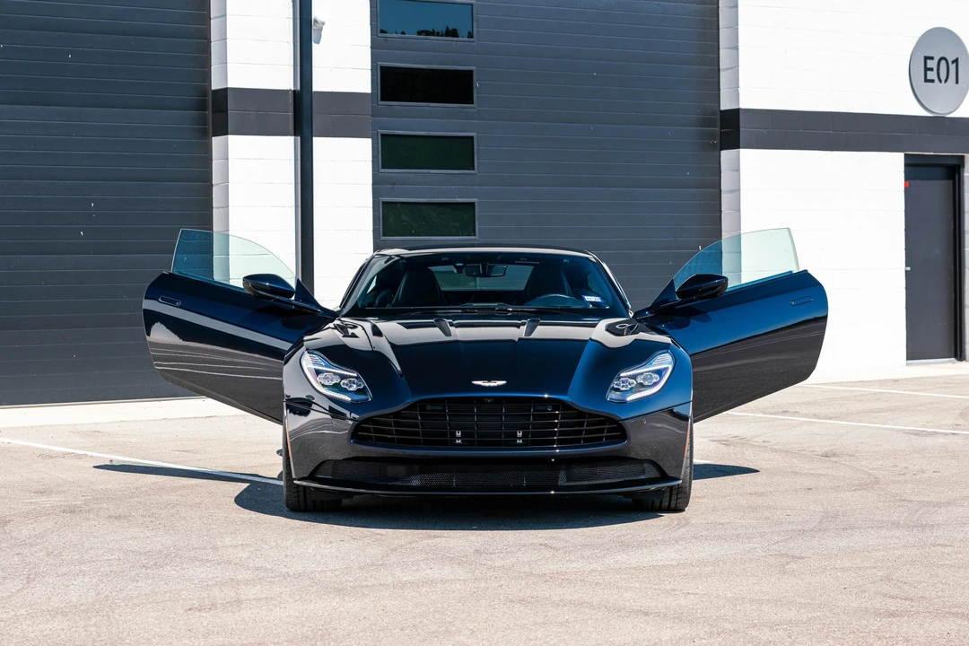 2017 Aston Martin DB11 V12 - Image 16 of 31