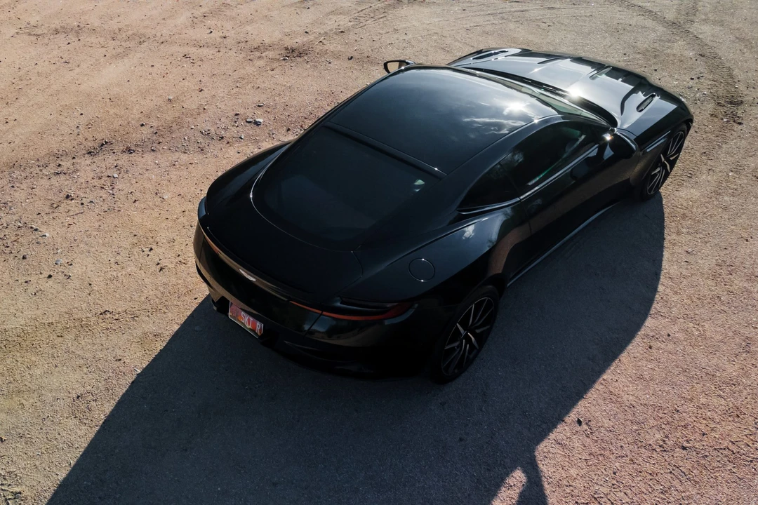 2018 Aston Martin DB11 - Image 31 of 31