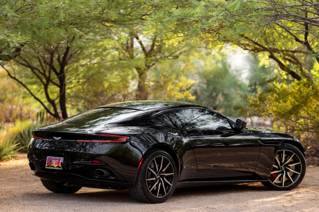 2018 Aston Martin DB11 - Image 9 of 31